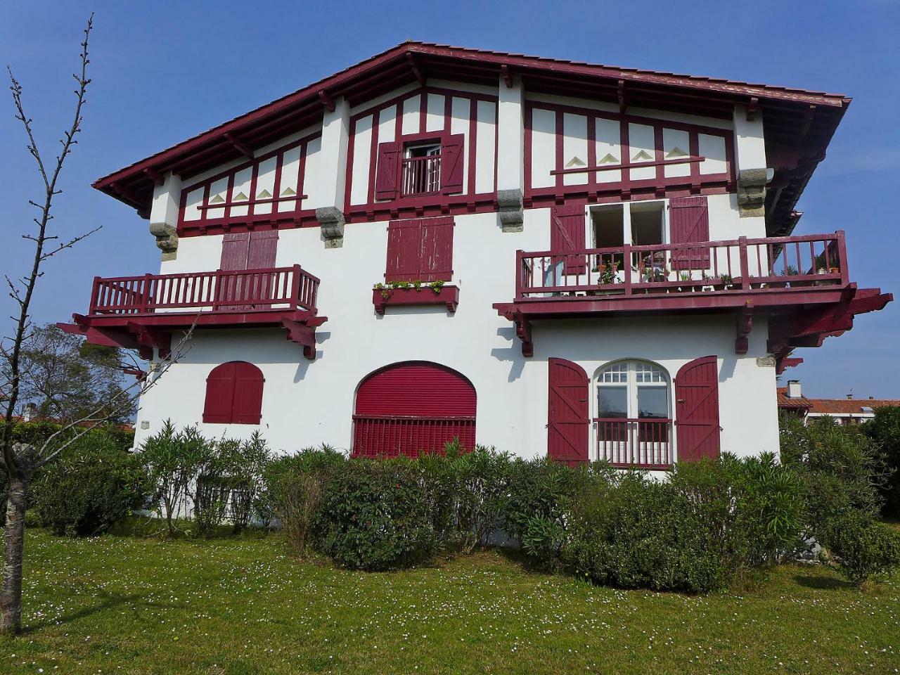 Ongui Ethorri * San Juan de Luz